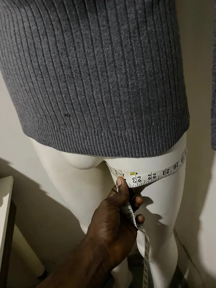 Thigh circumference measured on a tailoring mannequin